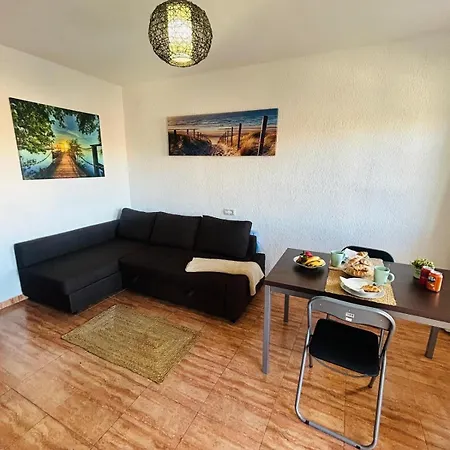Estudio Con Piscina Pleno Centro * Торремолинос